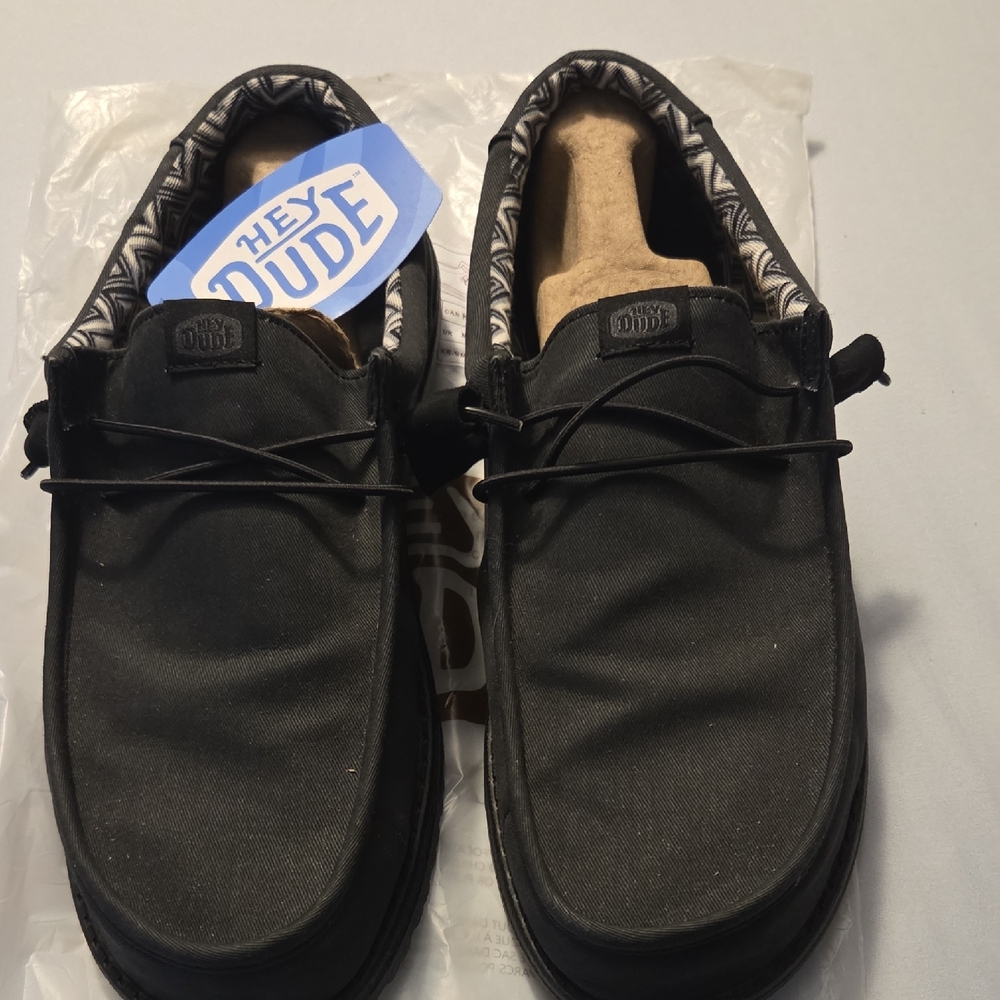 Hey Dude Shoes - Picture 7 of 7